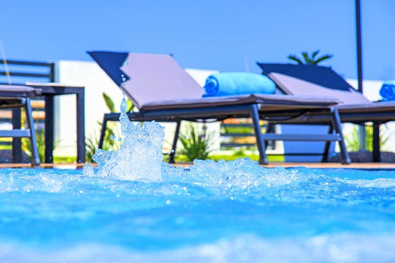 Villa Solaris Heated Pool & Jacuzzi Georgioupoli Exterior photo